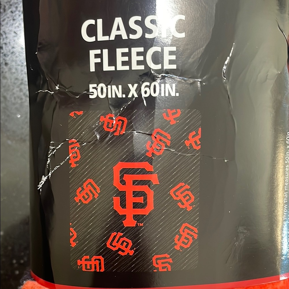 Genuine Merchandise SF Cap & Blanket - Picture 2 of 9